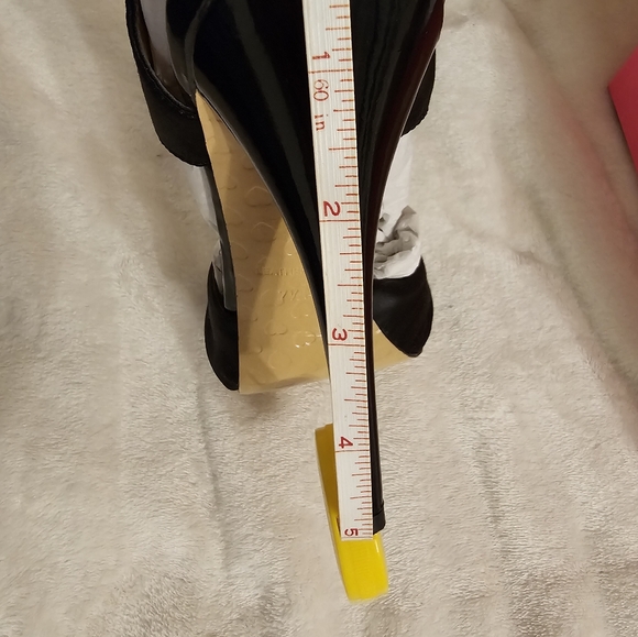 Betsey Johnson Astra black slingback satin shoes size 7.5 - Picture 7 of 8